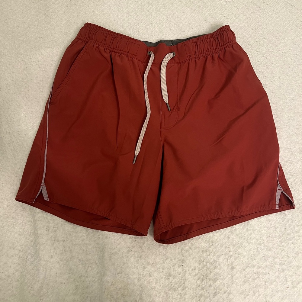 Vuori Trail Shorts - 6.5” - small